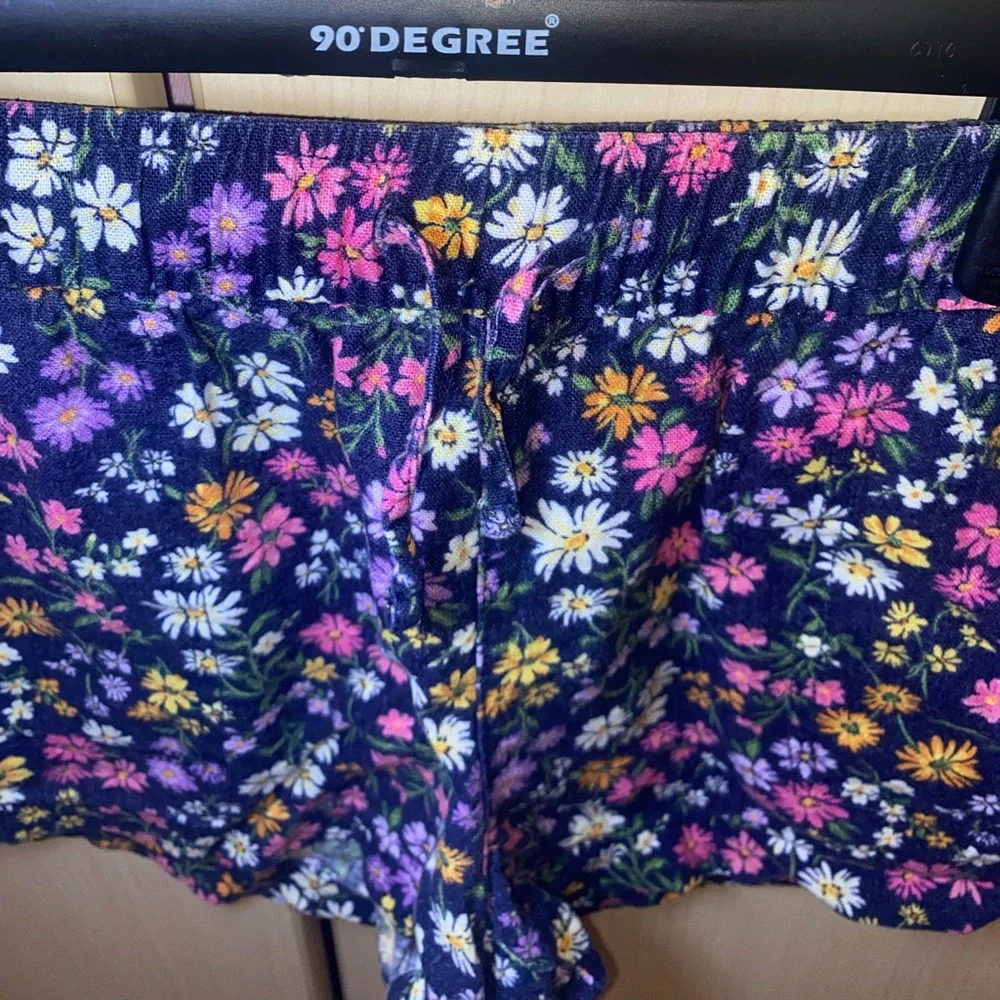 Old Navy Girls Floral Shorts Blue Multicolor Size L 10/12